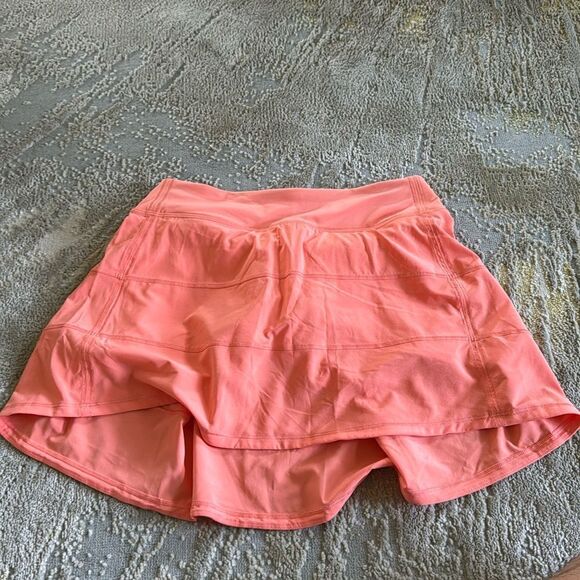 Lululemon coral Pace Rival Skort size 6EUC